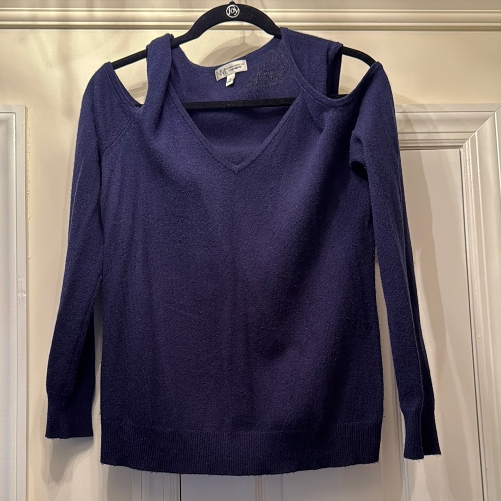 Neiman Marcus Blue Off-the-Shoulder Cashmere Sweater with Cold-Shoulder Design